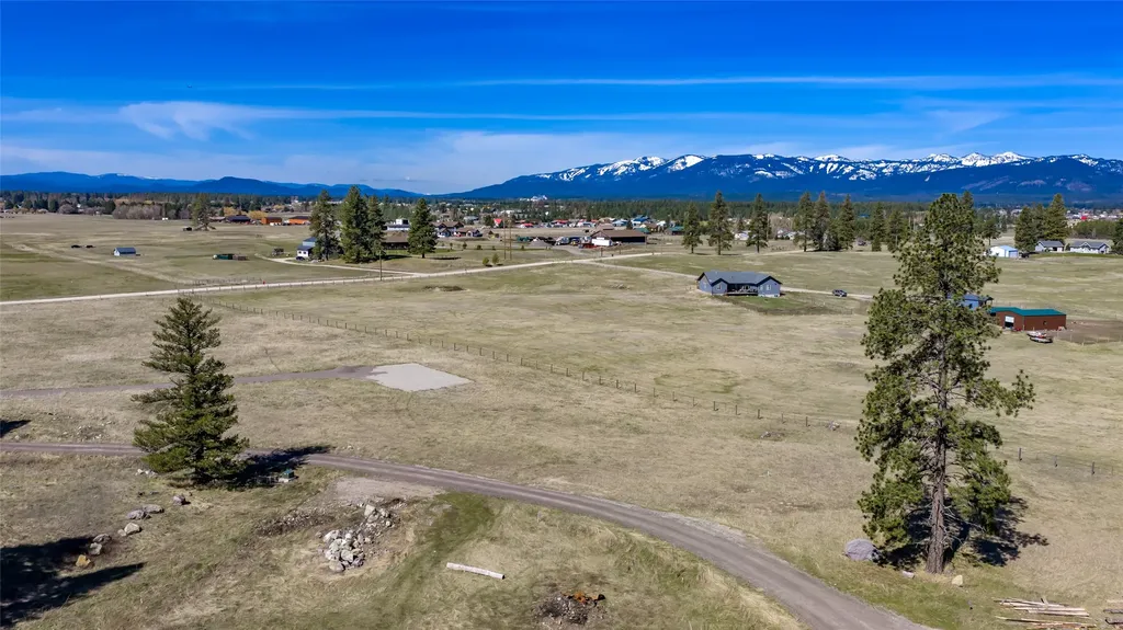 67 Mack Road Columbia Falls MT 59912