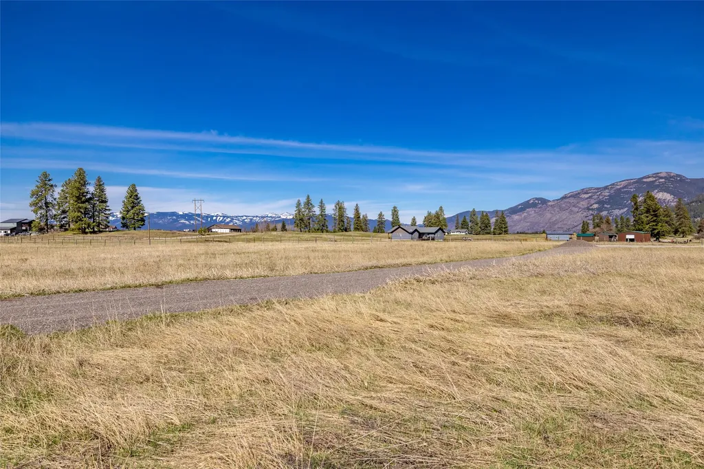 67 Mack Road Columbia Falls MT 59912
