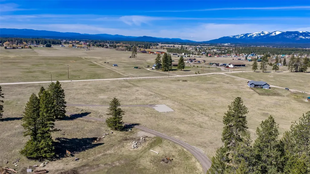 67 Mack Road Columbia Falls MT 59912