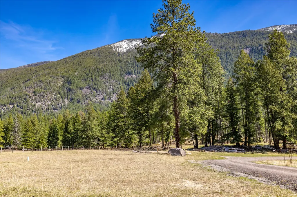 67 Mack Road Columbia Falls MT 59912