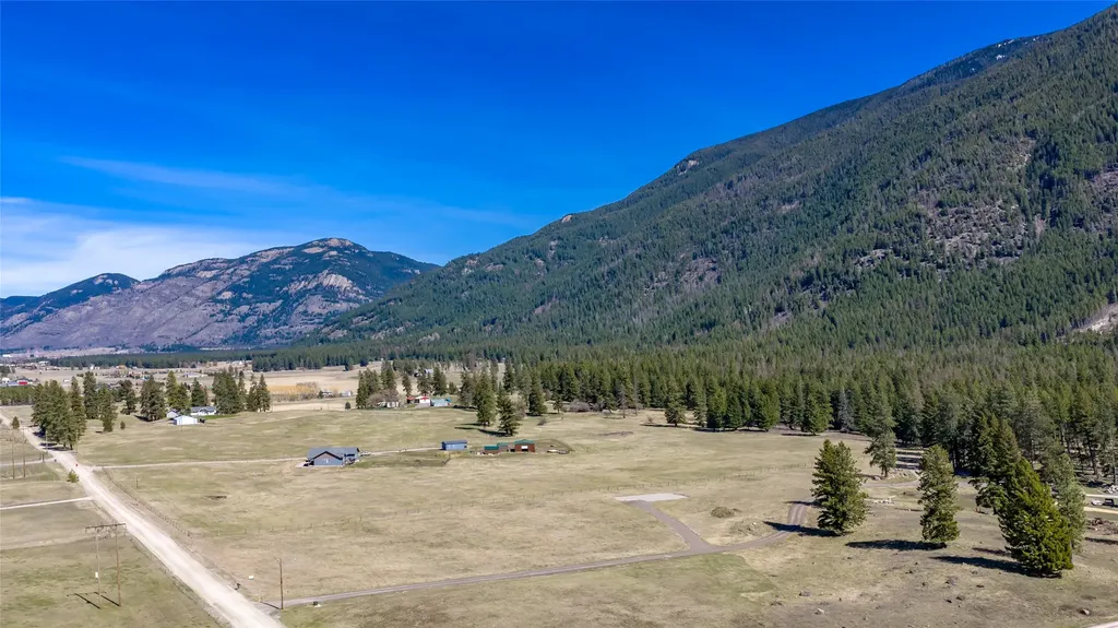 67 Mack Road Columbia Falls MT 59912
