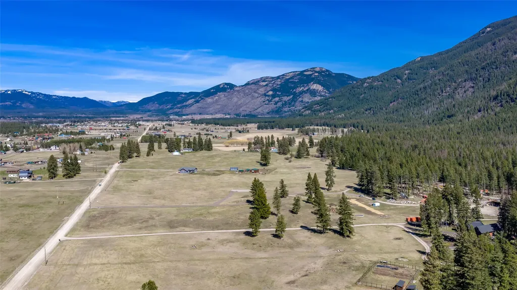 67 Mack Road Columbia Falls MT 59912