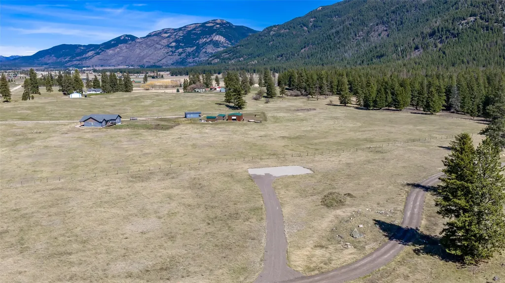67 Mack Road Columbia Falls MT 59912