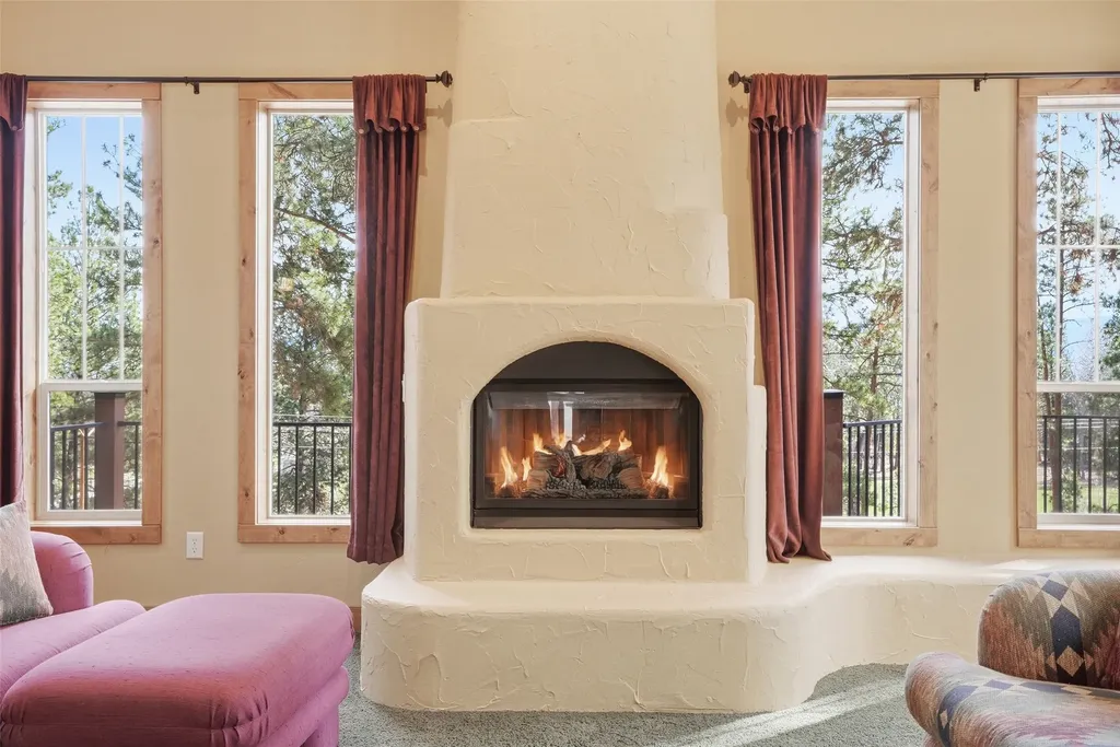 215 Peekaboo Trail Hamilton MT 59840