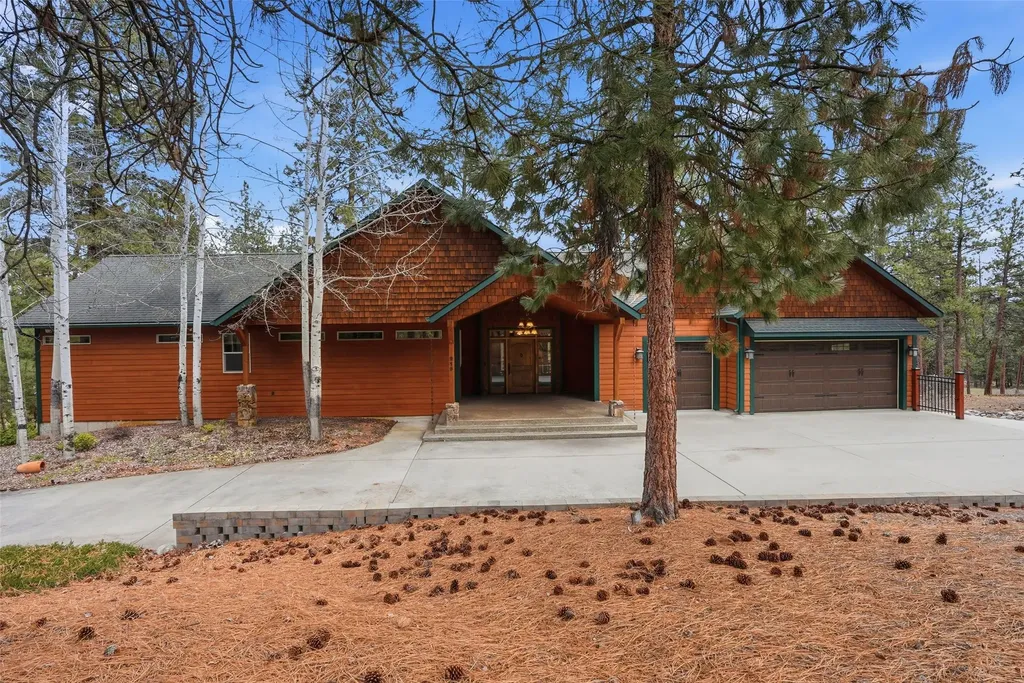 215 Peekaboo Trail Hamilton MT 59840