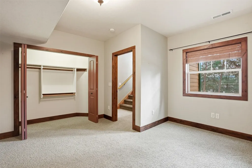 215 Peekaboo Trail Hamilton MT 59840