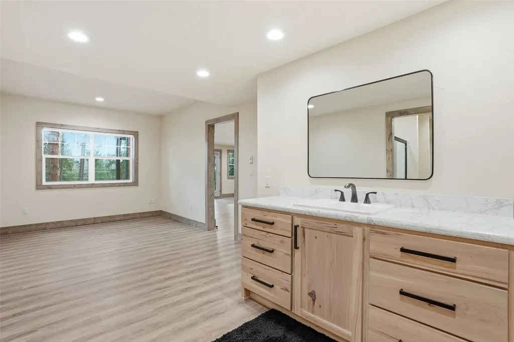 215 Peekaboo Trail Hamilton MT 59840