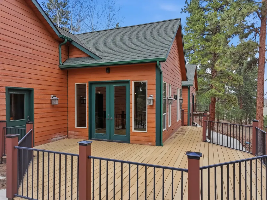 215 Peekaboo Trail Hamilton MT 59840