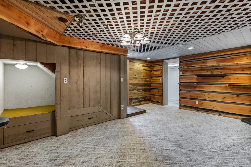 2335 Gilbert Avenue Missoula MT 59802