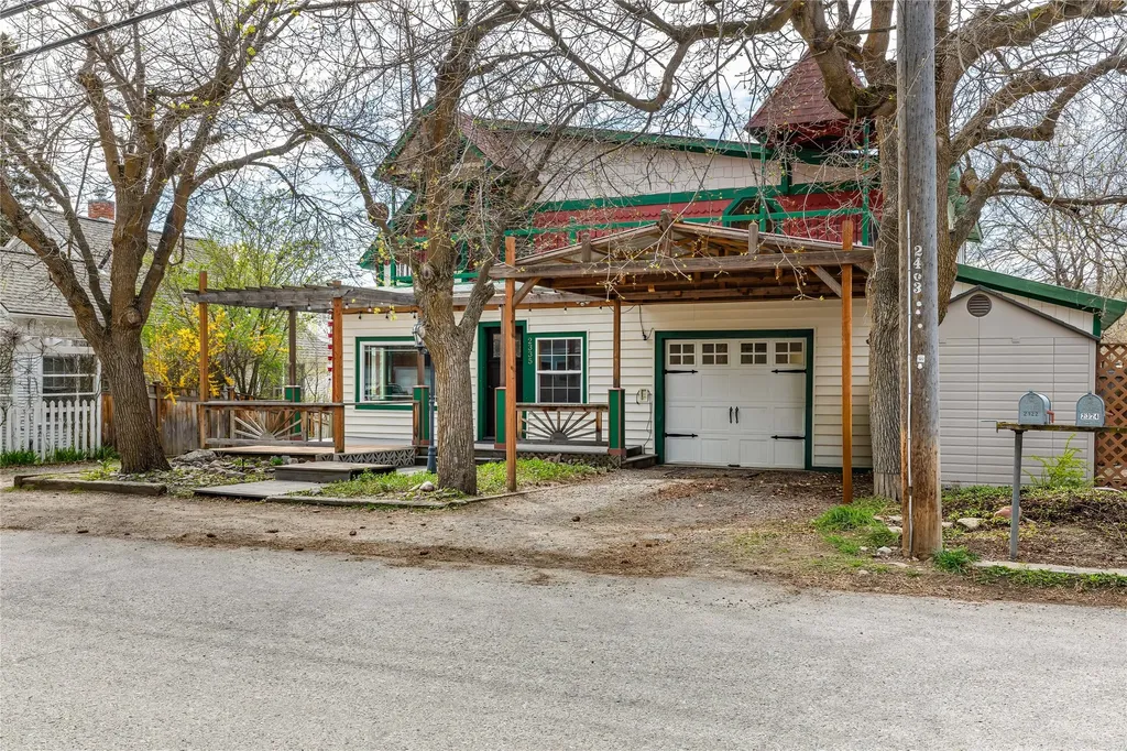 2335 Gilbert Avenue Missoula MT 59802