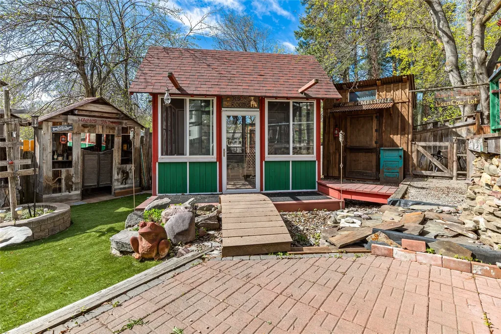 2335 Gilbert Avenue Missoula MT 59802