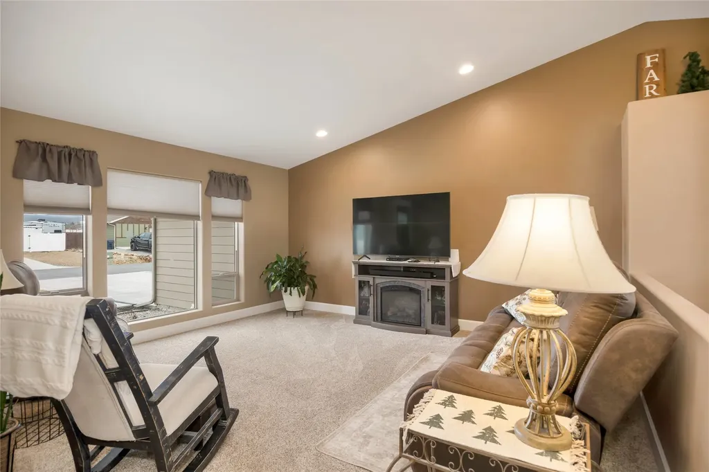 971 Star Road Helena MT 59602