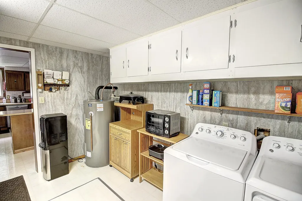 525 Collins Avenue Geraldine MT 59446