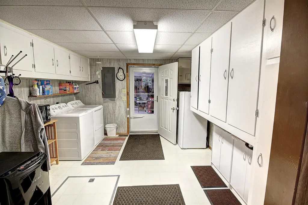 525 Collins Avenue Geraldine MT 59446