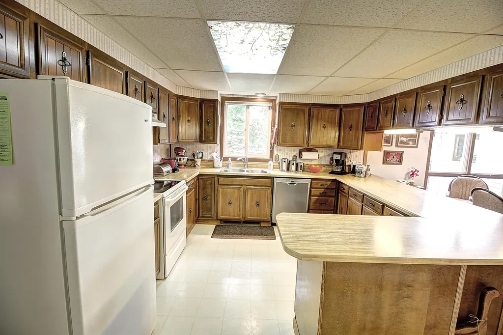 525 Collins Avenue Geraldine MT 59446