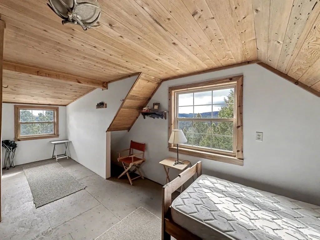 30 Bunks Trail Ennis MT 59729