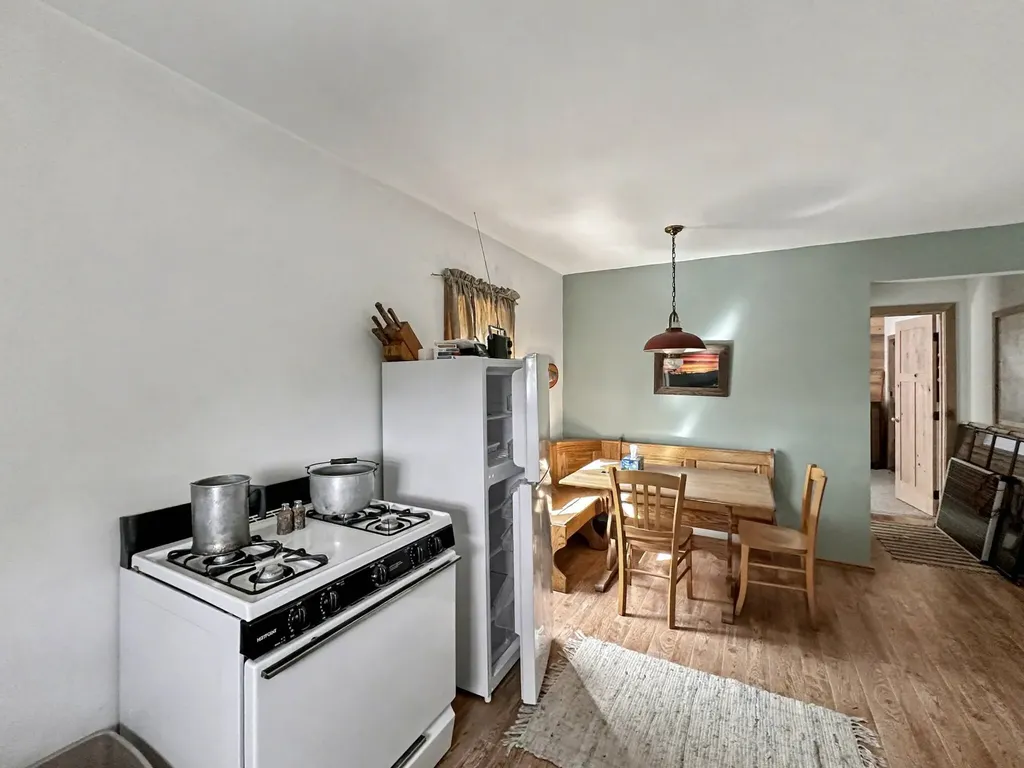 30 Bunks Trail Ennis MT 59729
