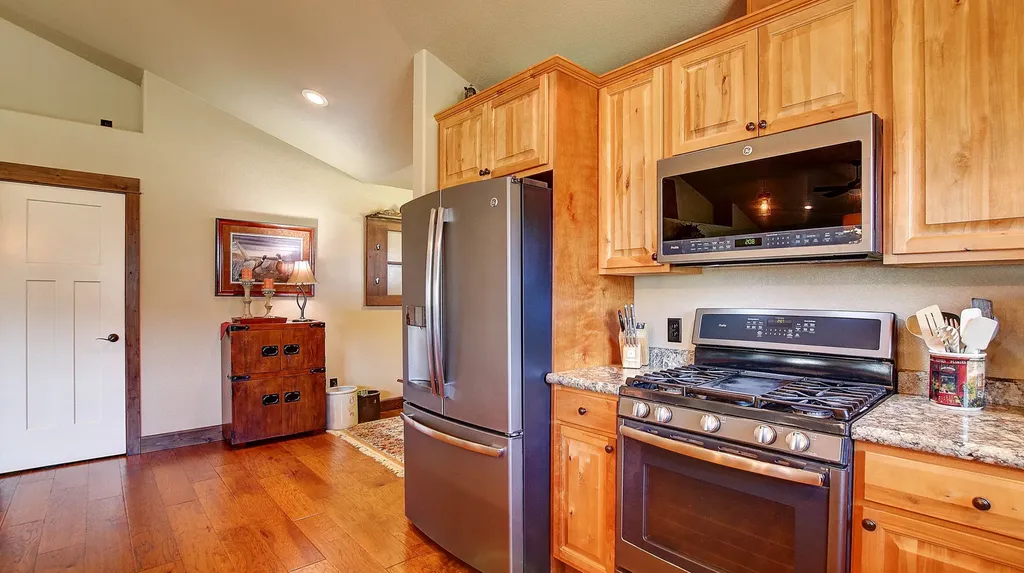 10961 Stella Blue Drive Lolo MT 59847