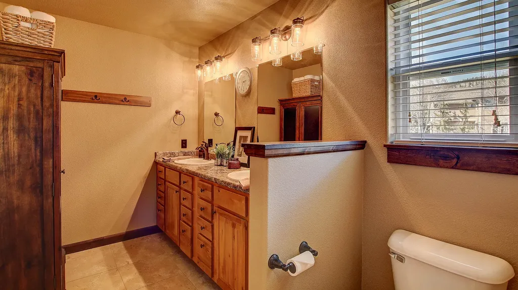 10961 Stella Blue Drive Lolo MT 59847