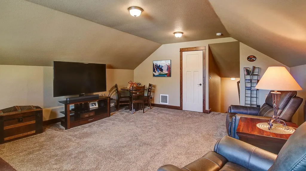 10961 Stella Blue Drive Lolo MT 59847