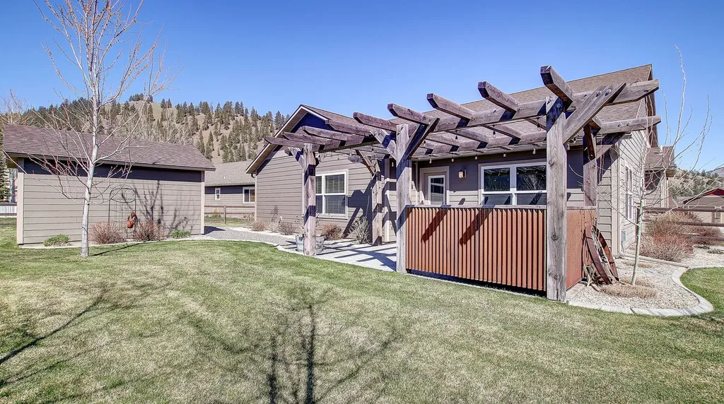 10961 Stella Blue Drive Lolo MT 59847