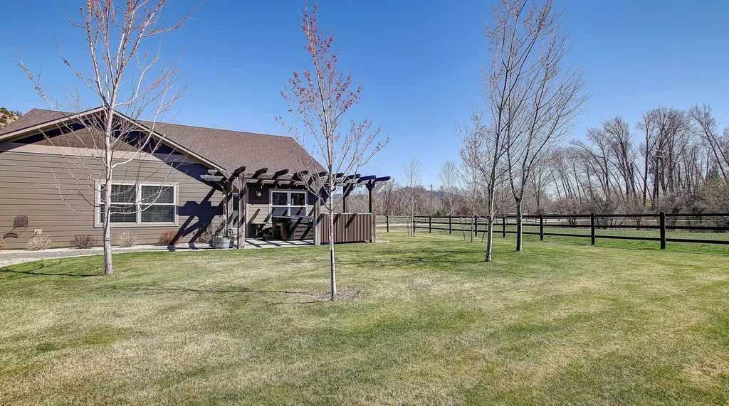10961 Stella Blue Drive Lolo MT 59847