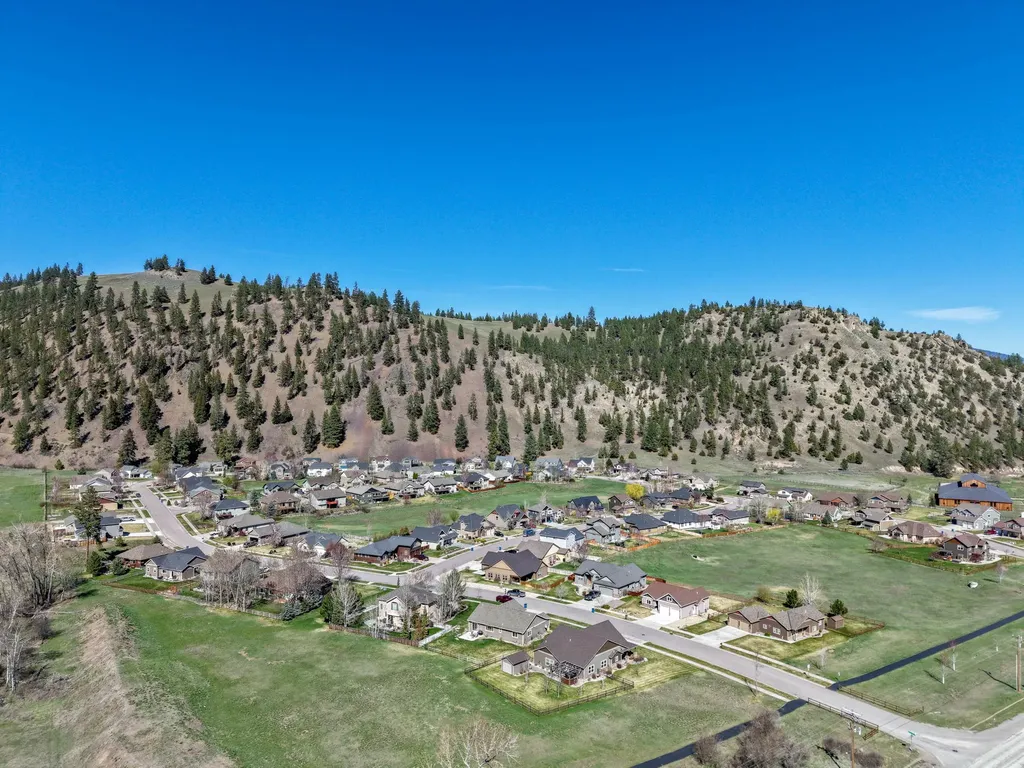 10961 Stella Blue Drive Lolo MT 59847