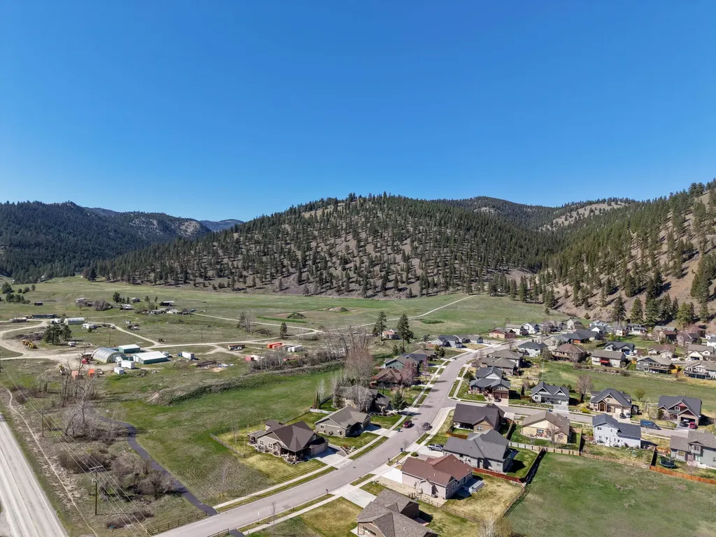 10961 Stella Blue Drive Lolo MT 59847