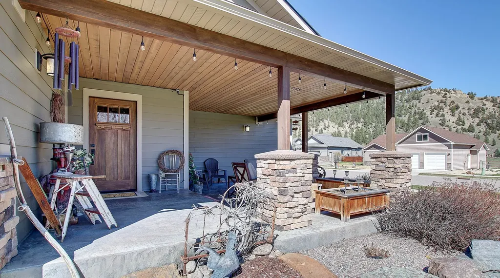 10961 Stella Blue Drive Lolo MT 59847