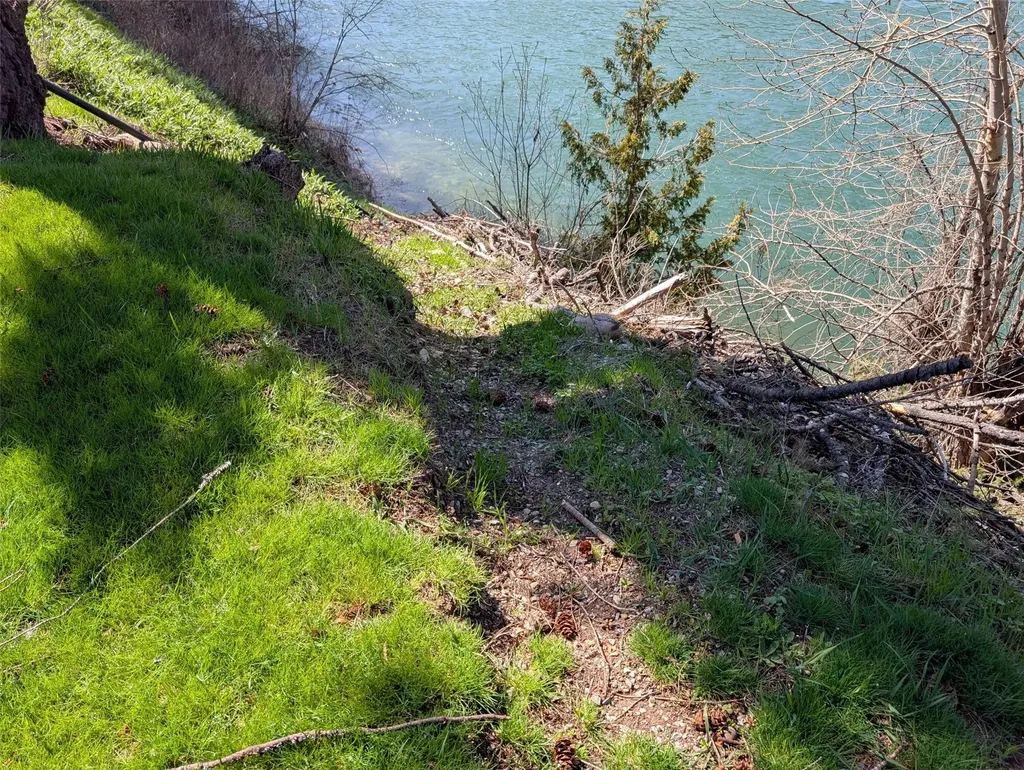 206 Waterfront Road Troy MT 59935