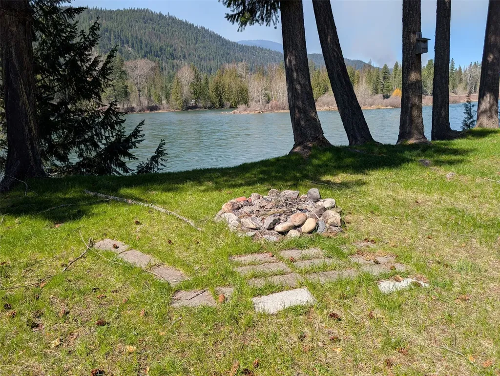206 Waterfront Road Troy MT 59935