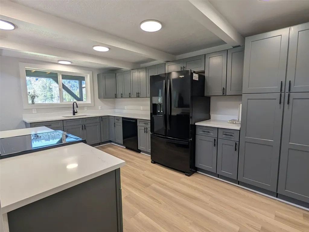 206 Waterfront Road Troy MT 59935