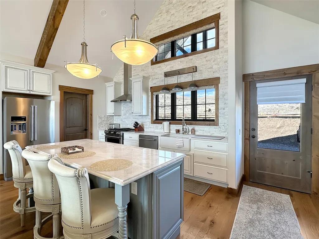 231 Axolotl Lakes Trail Ennis MT 59729