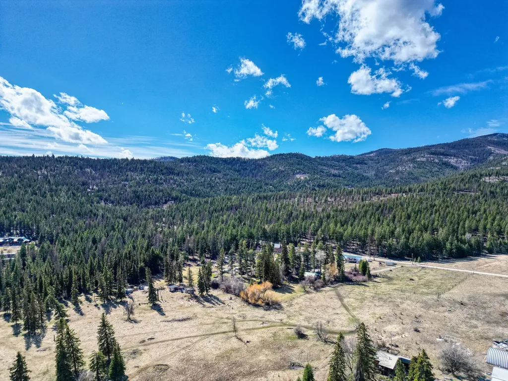 Nhn Cloud Creek Road Somers MT 59932