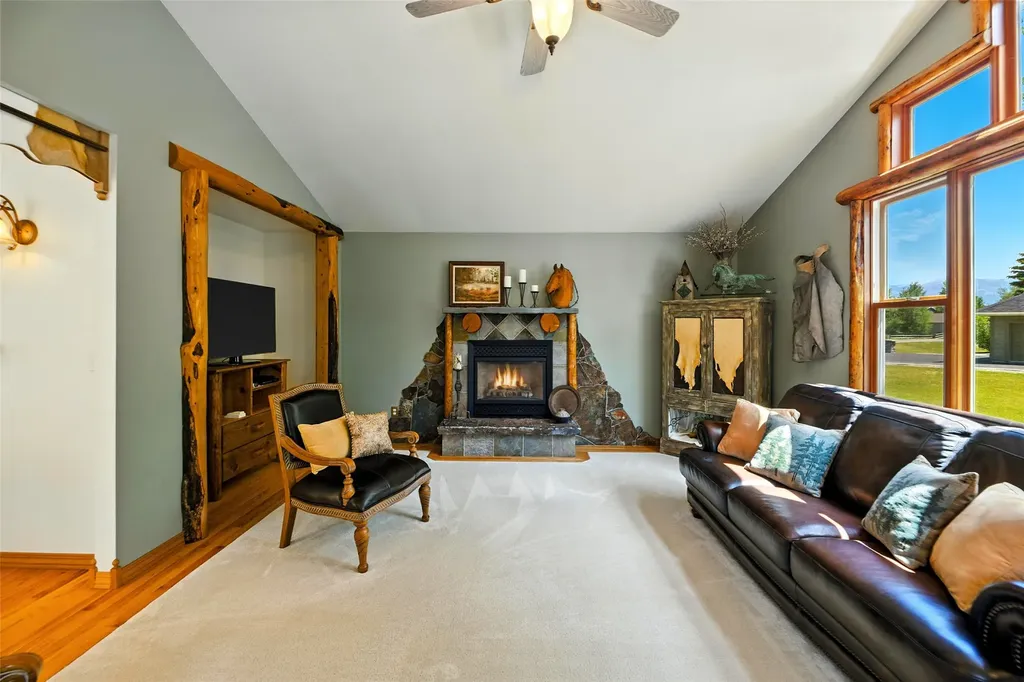 12 Pathfinder Trail Bozeman MT 59718