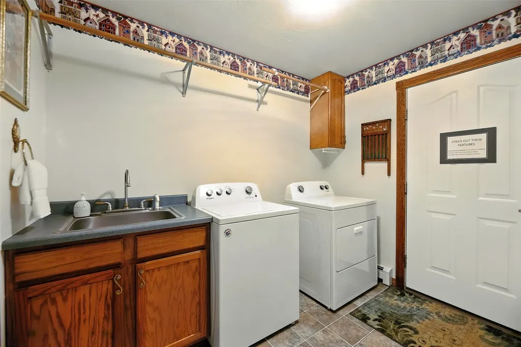 12 Pathfinder Trail Bozeman MT 59718