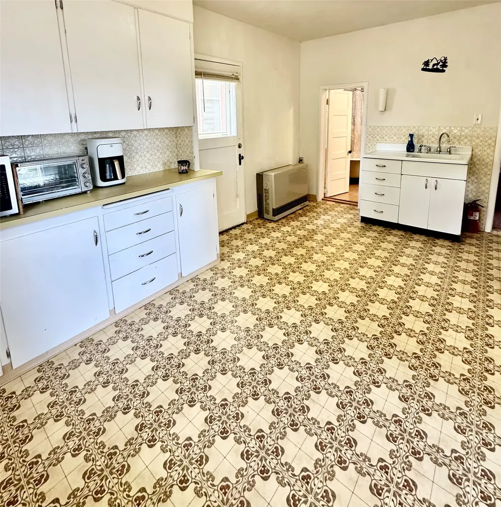 624 Cherry Street Anaconda MT 59711