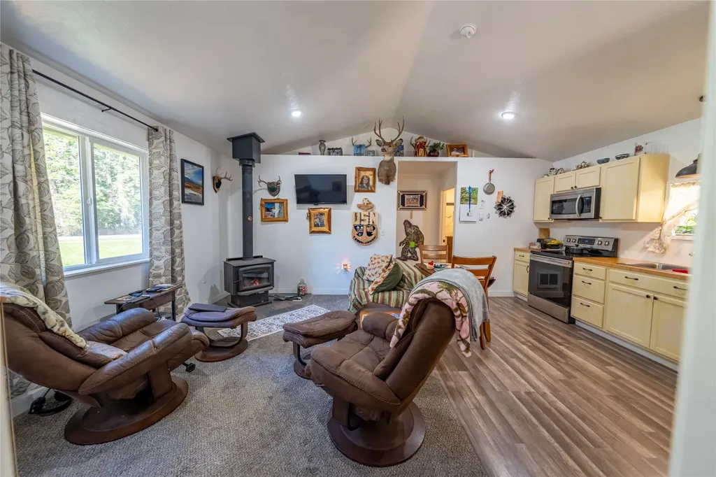 591 Waterfront Road Troy MT 59935