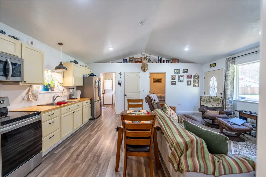 591 Waterfront Road Troy MT 59935
