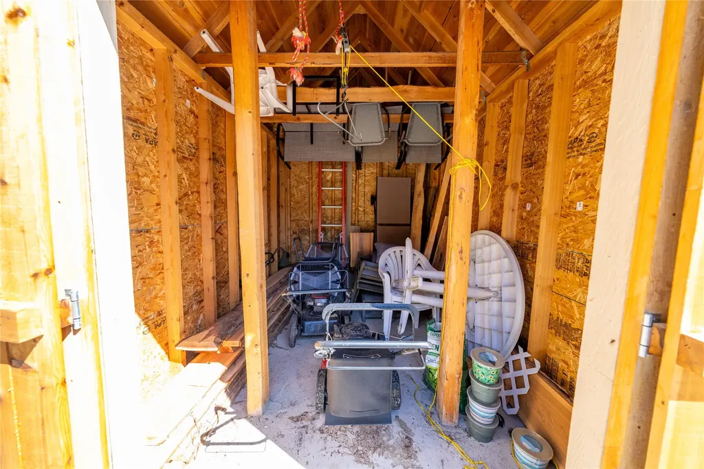 591 Waterfront Road Troy MT 59935