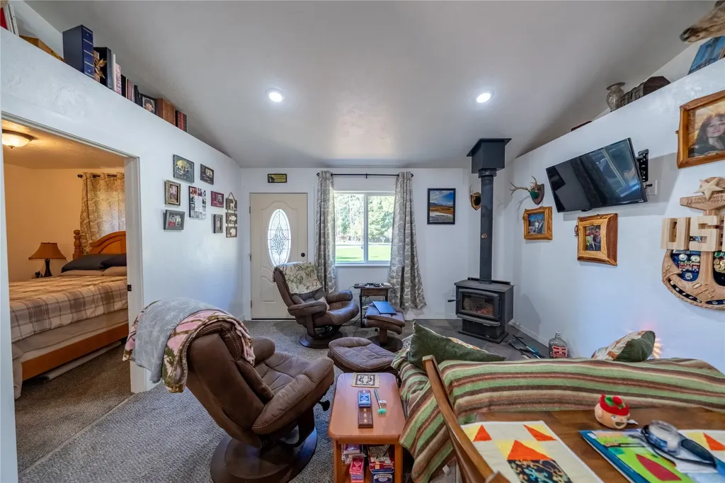 591 Waterfront Road Troy MT 59935