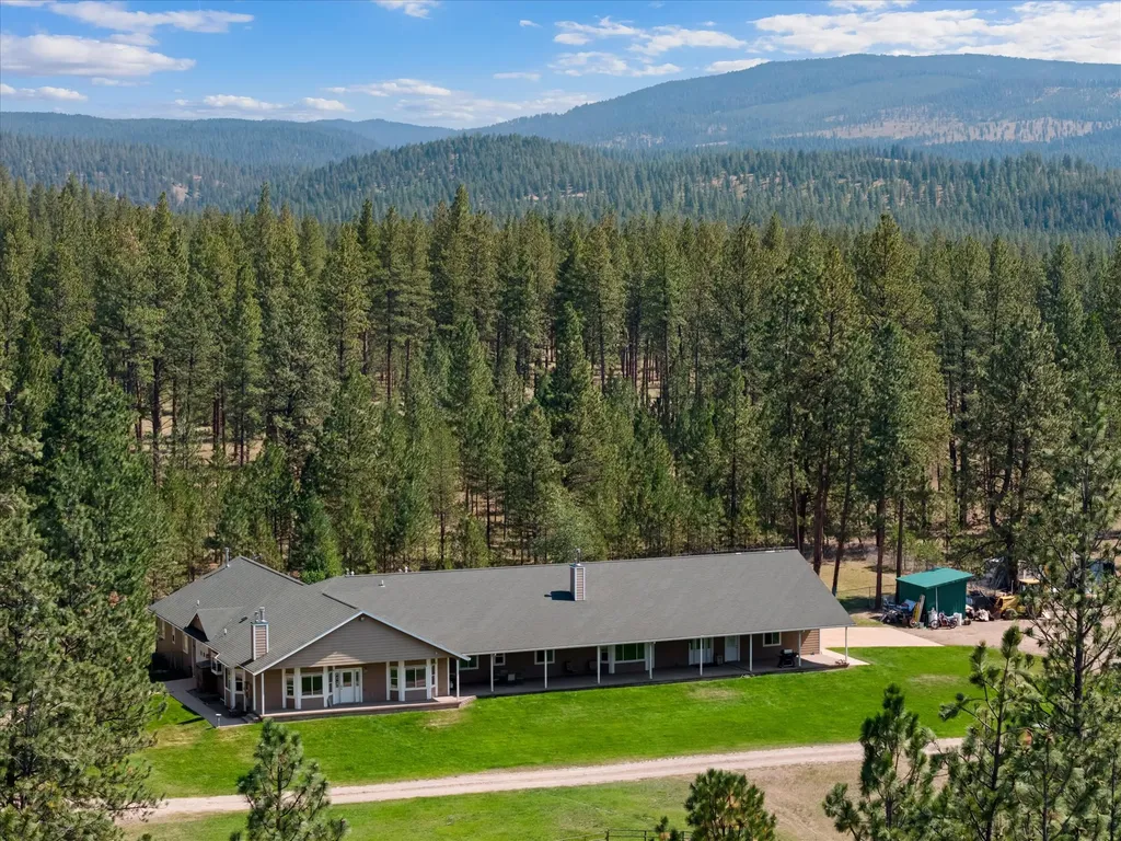 35322 Washoe Road Bonner MT 59823