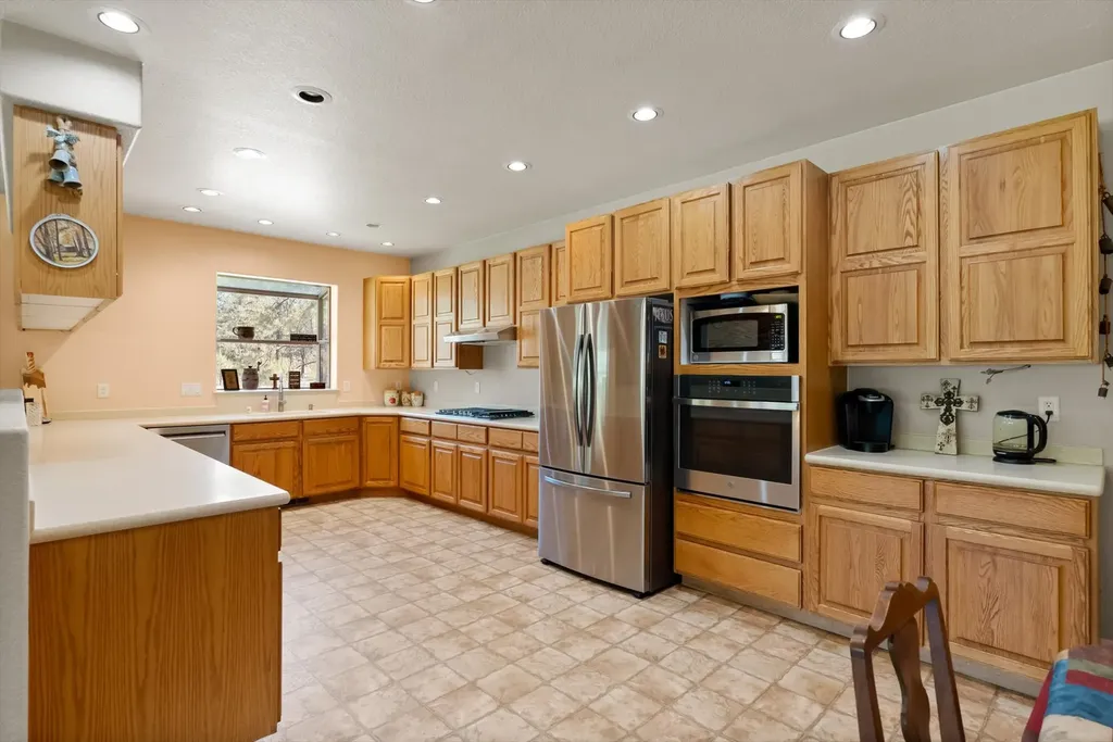 35322 Washoe Road Bonner MT 59823