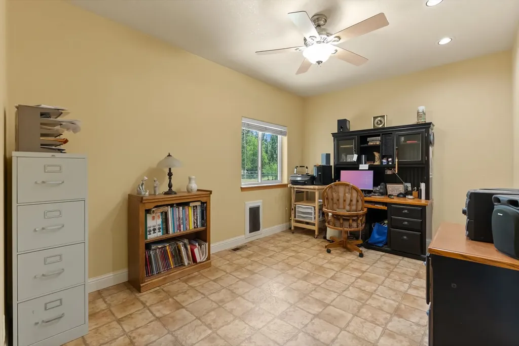 35322 Washoe Road Bonner MT 59823