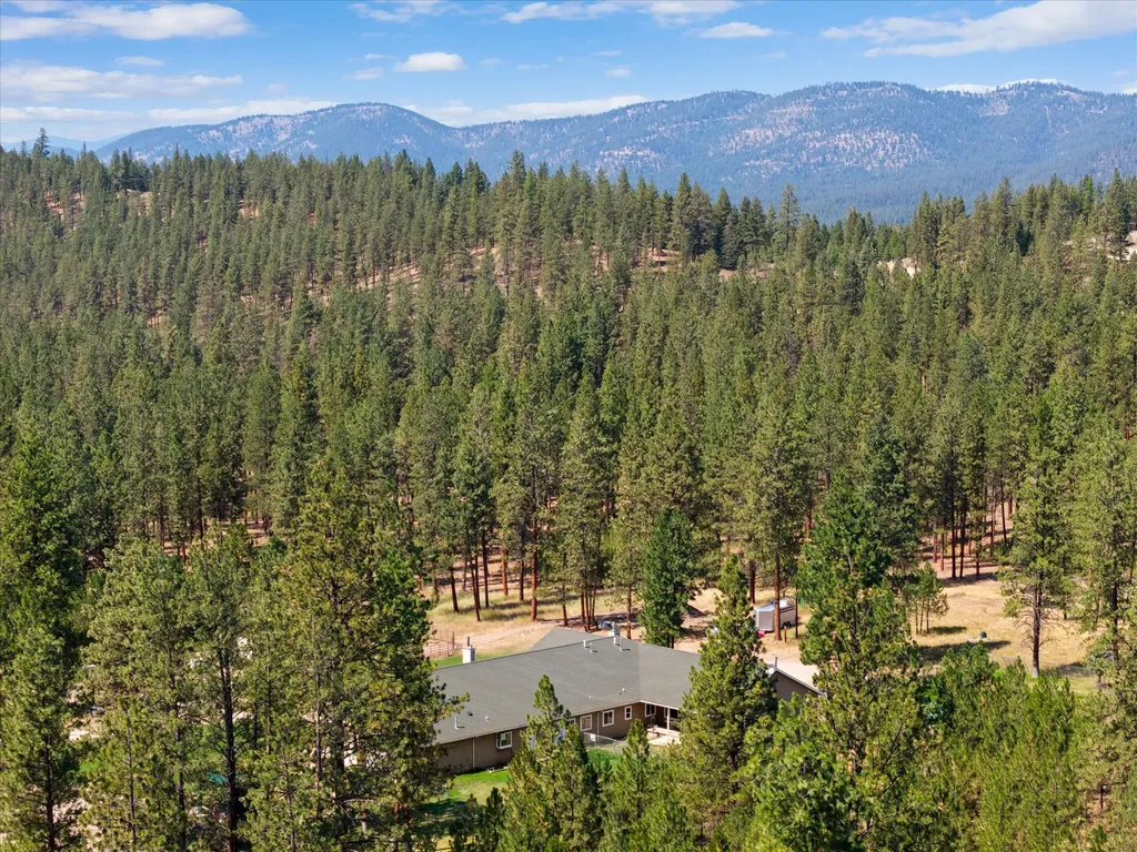 35322 Washoe Road Bonner MT 59823