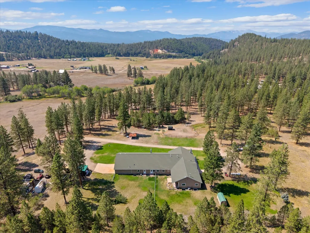 35322 Washoe Road Bonner MT 59823