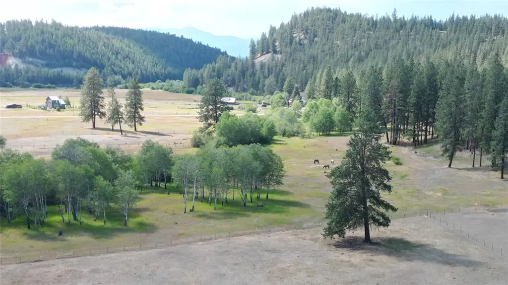 35322 Washoe Road Bonner MT 59823