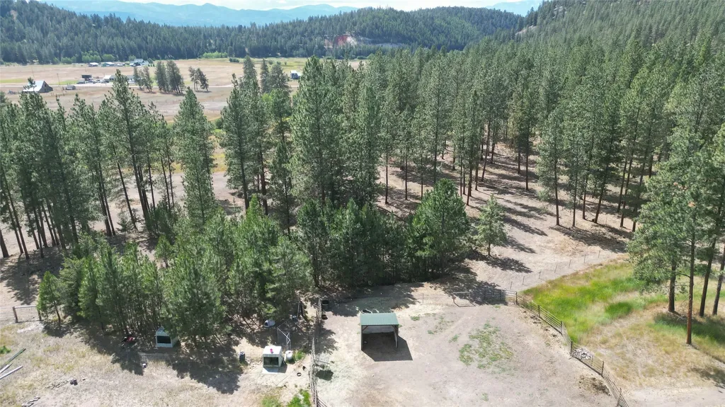 35322 Washoe Road Bonner MT 59823