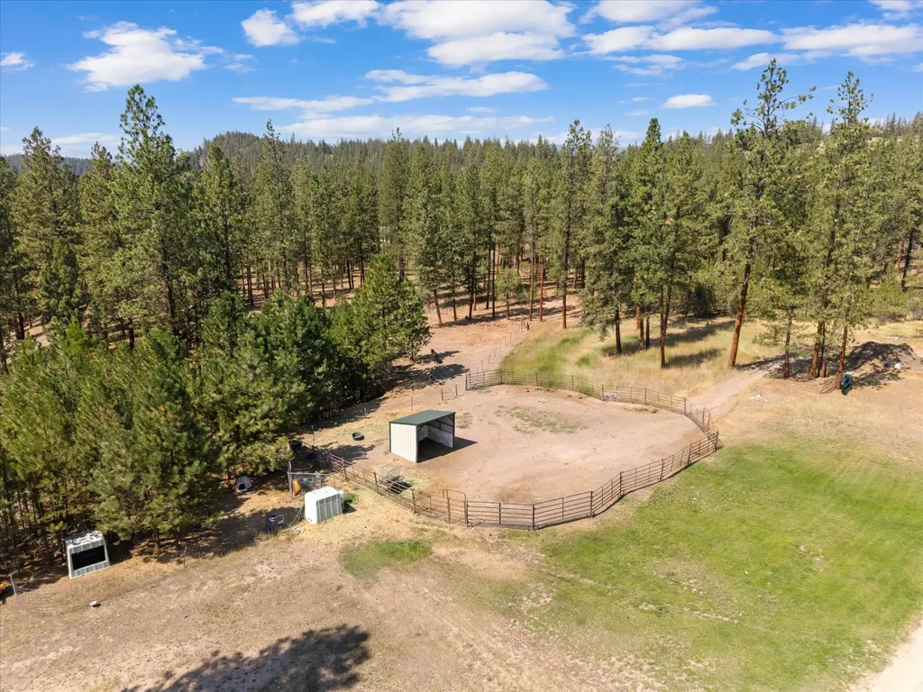 35322 Washoe Road Bonner MT 59823