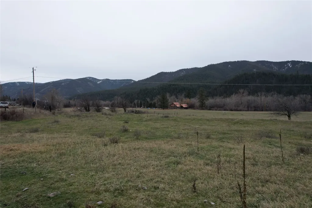 North Parcel "B" Stitt Lane Clinton MT 59825